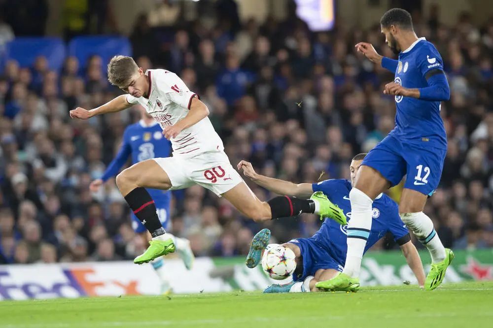 更是整个中 更是整个中