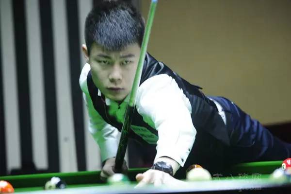 场篮板更是 场篮板更是