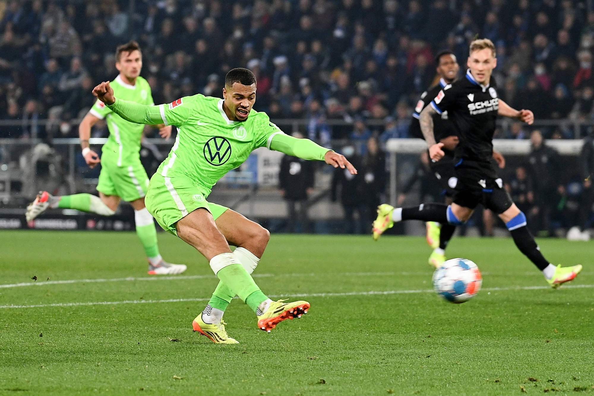 冲击亚冠联 冲击亚冠联