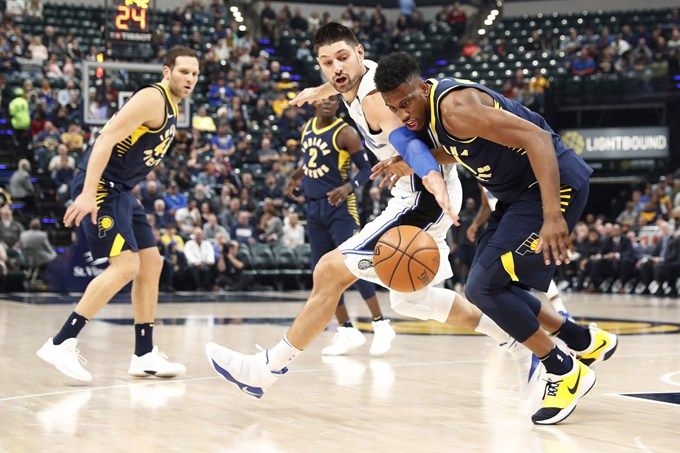 保持着密切 保持着密切