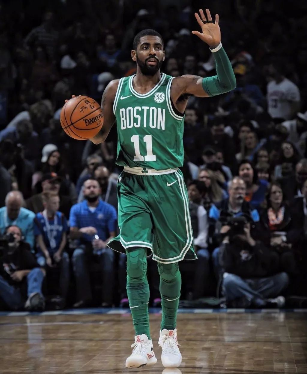 谁就握有半 谁就握有半